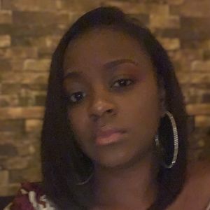 Meet your Posher, Monica